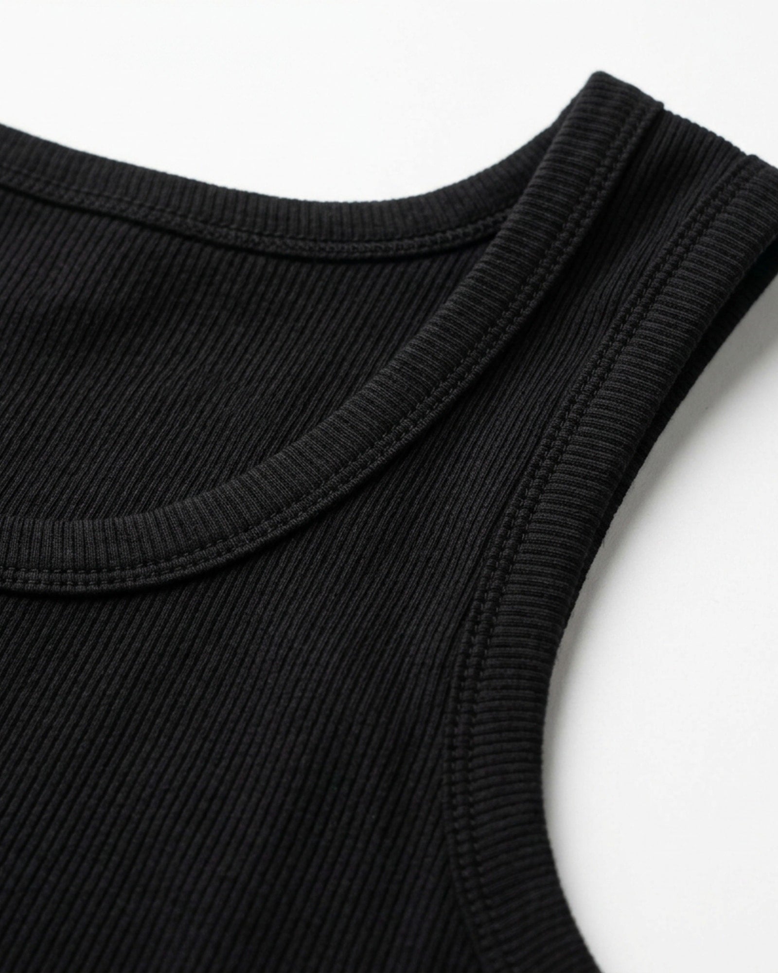 TT001 neckline and armhole rib binding detail – 260 GSM 2x2 cotton rib